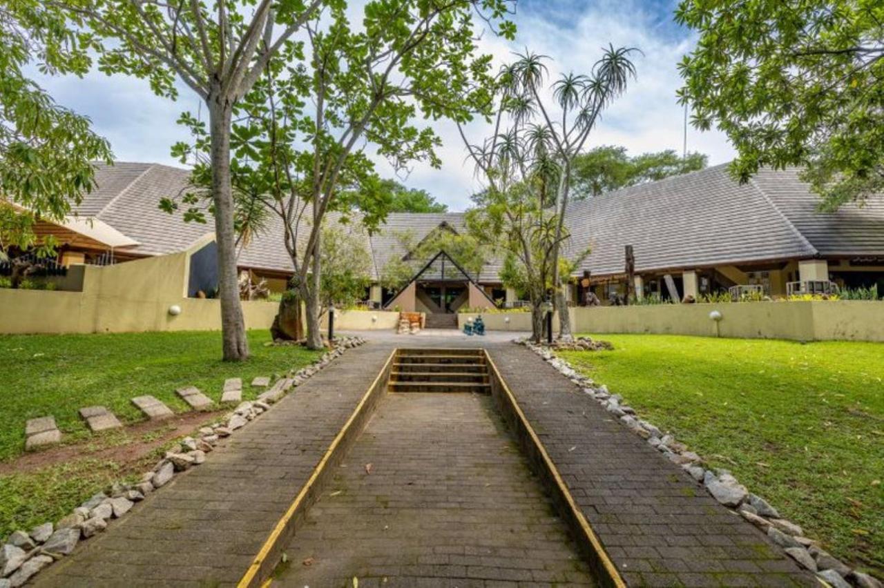 Sanbonani Hotel Hazyview Buitenkant foto
