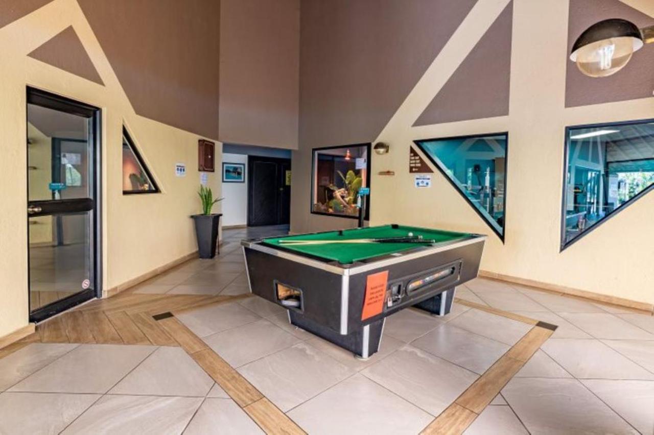Sanbonani Hotel Hazyview Buitenkant foto